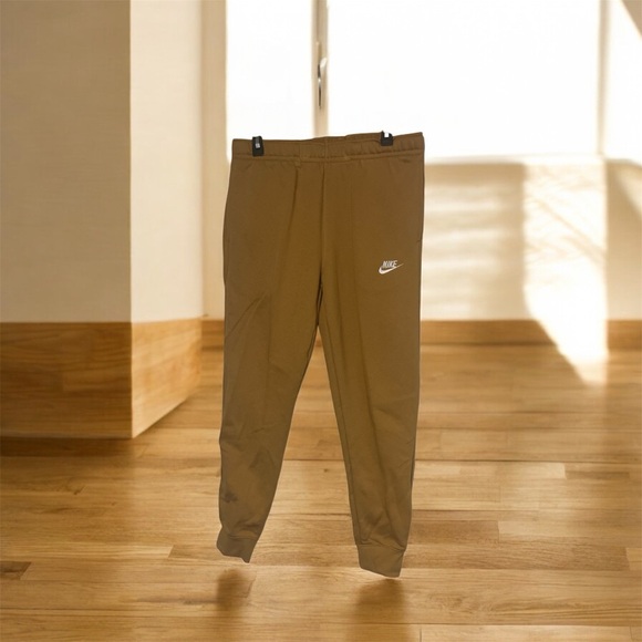 Nike Men's Brown Chinos - Picture 2 of 5